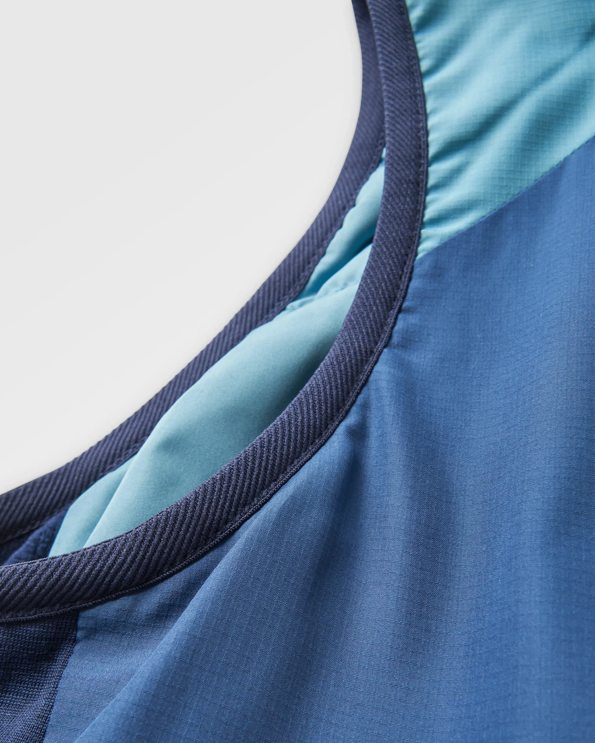 Shasta Lightweight ThermoreĀ® Insulated Gilet - Rich Navy/Dark Denim/Arctic - Image 8