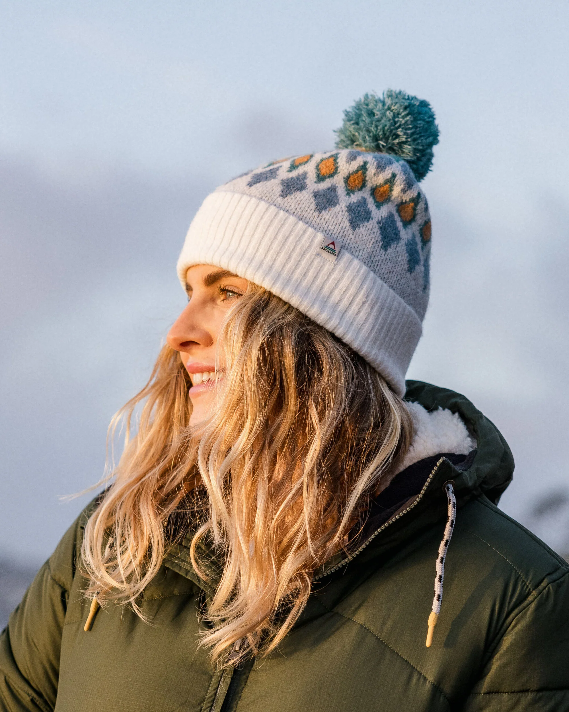 Snowdrop Bobble Hat - Vintage White - Image 2