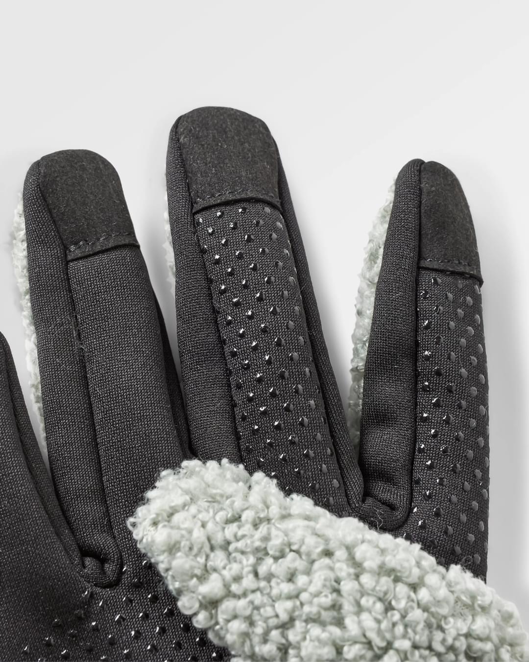 Snowfall 2.0 Sherpa Gloves - Pistachio - Image 3