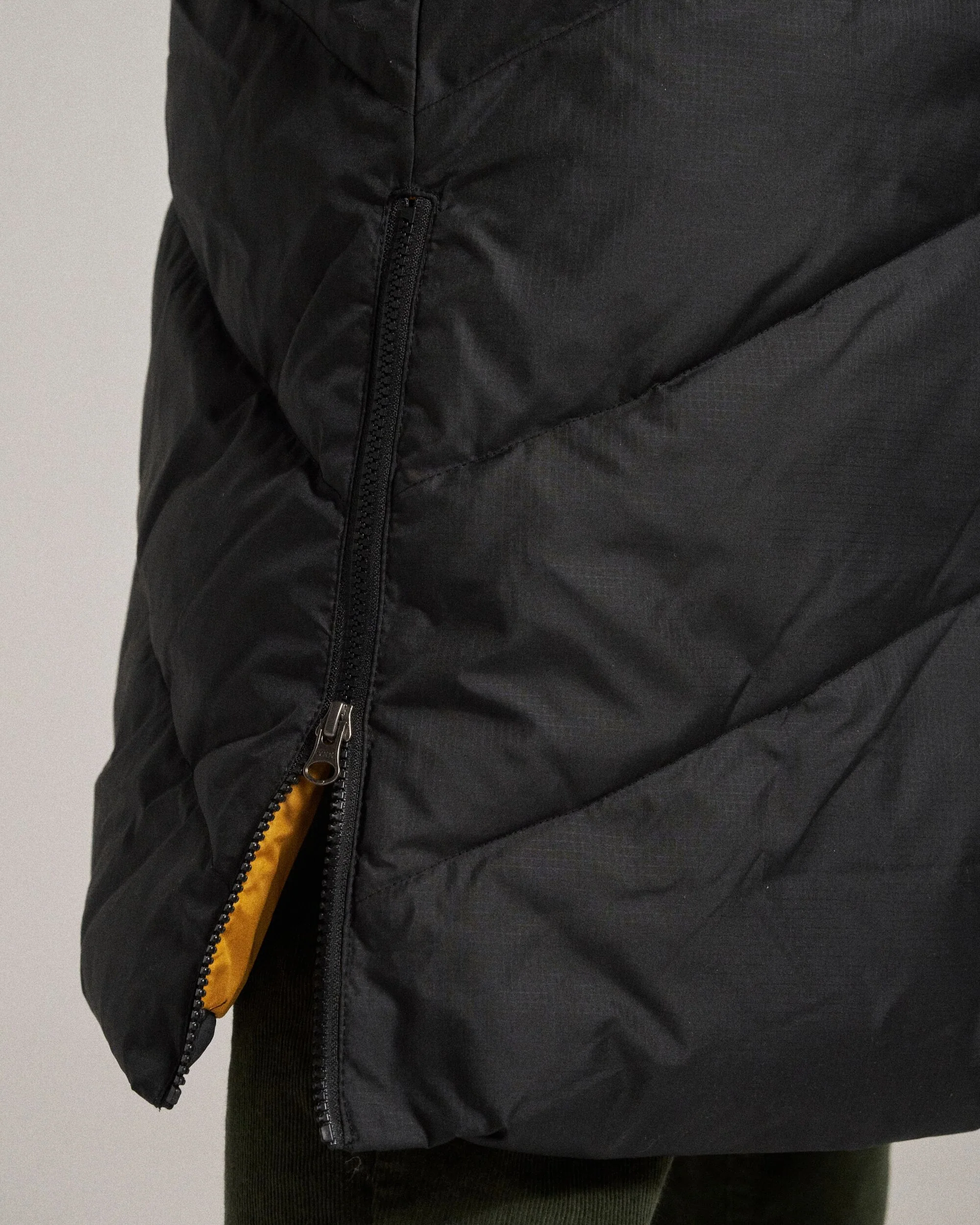 Tasman Long Insulated Jacket - Black - Image 9