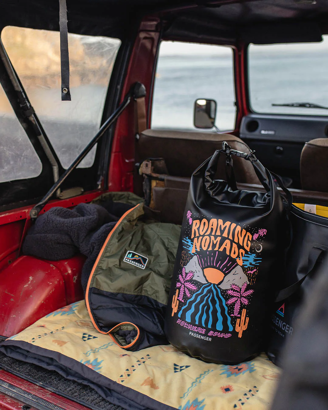 Tide 30L Dry Bag - Roaming Nomads - Image 3