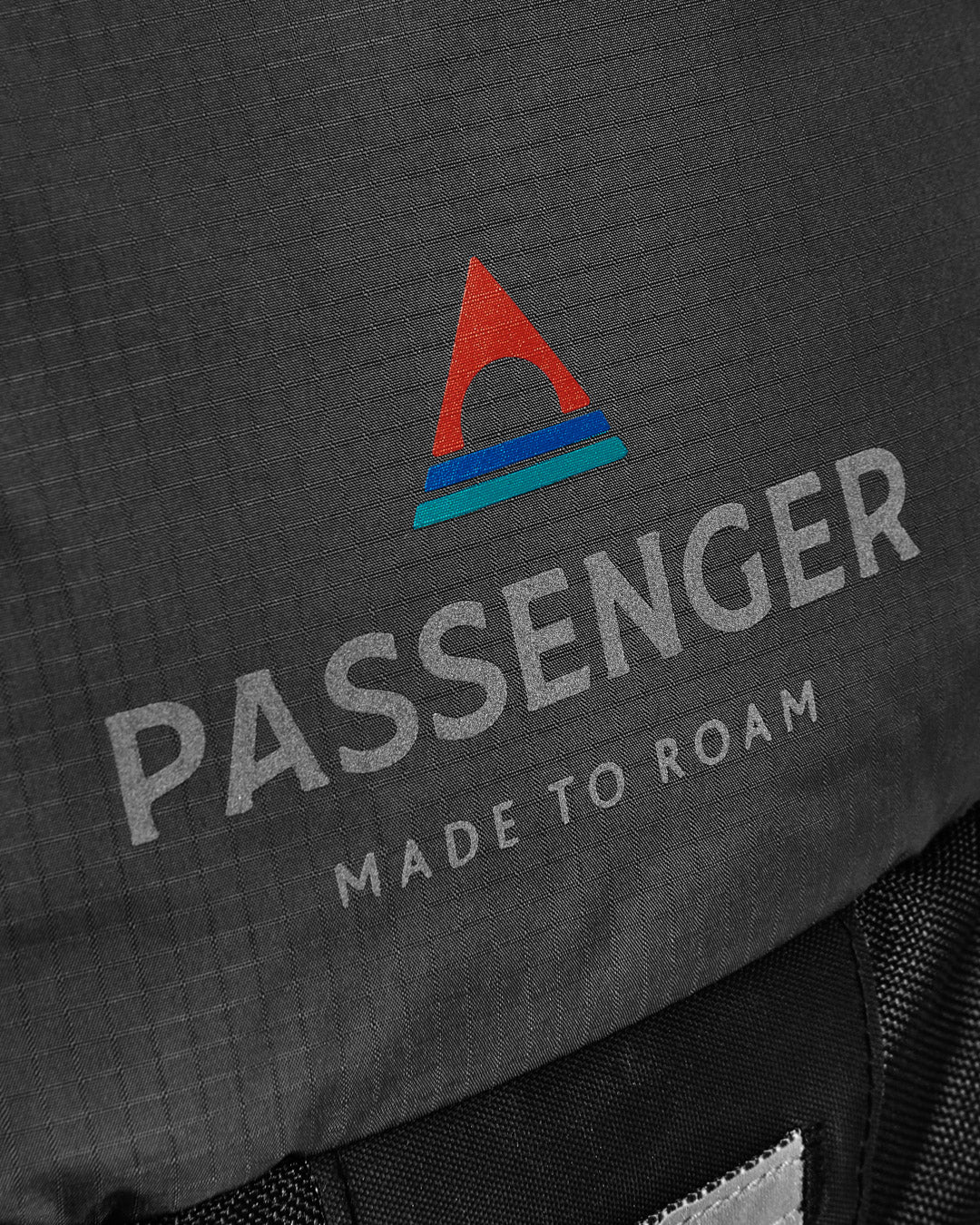 Track 20L Backpack - Black - Image 11