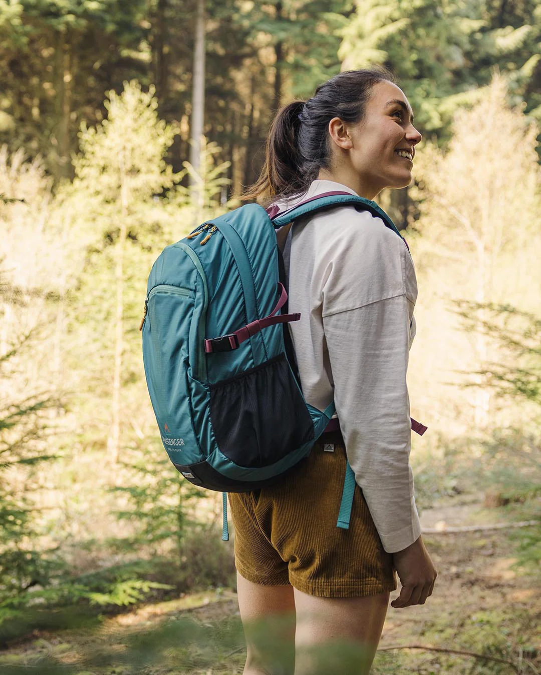 Track 20L Backpack - Mediterranean - Image 3