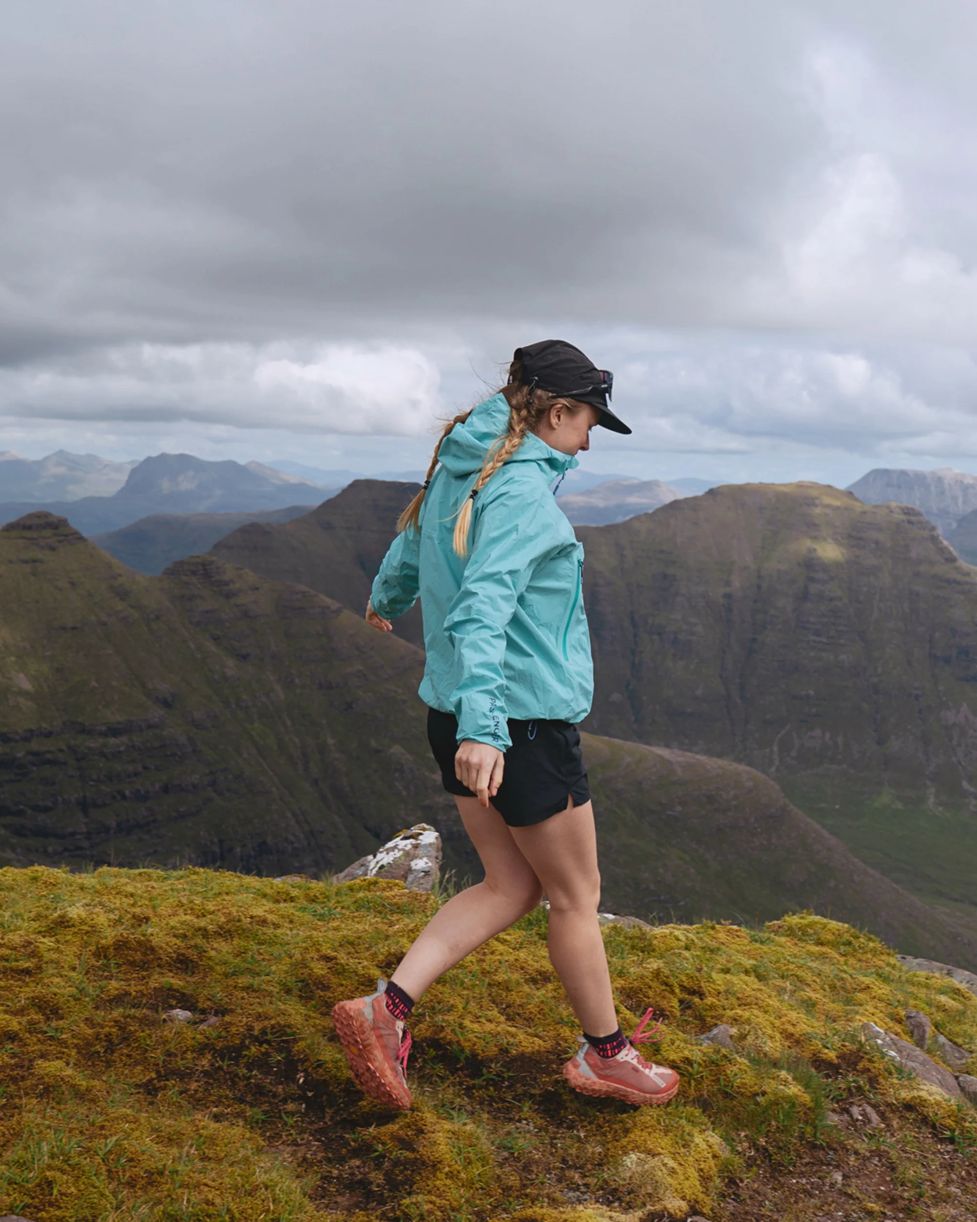 Trailscape Light Women's Waterproof Jacket - Aqua - Image 2