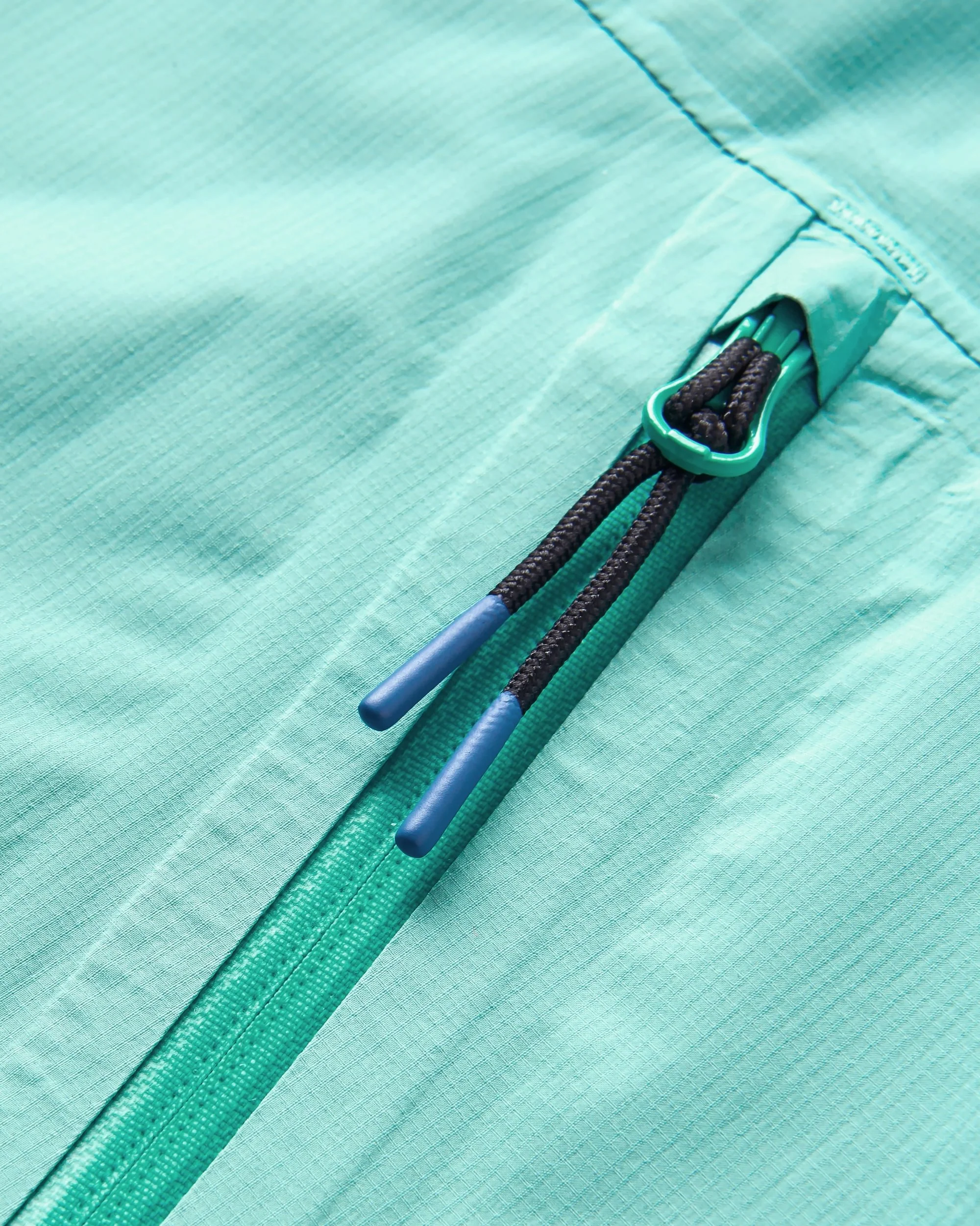 Trailscape Light Women's Waterproof Jacket - Aqua - Image 9