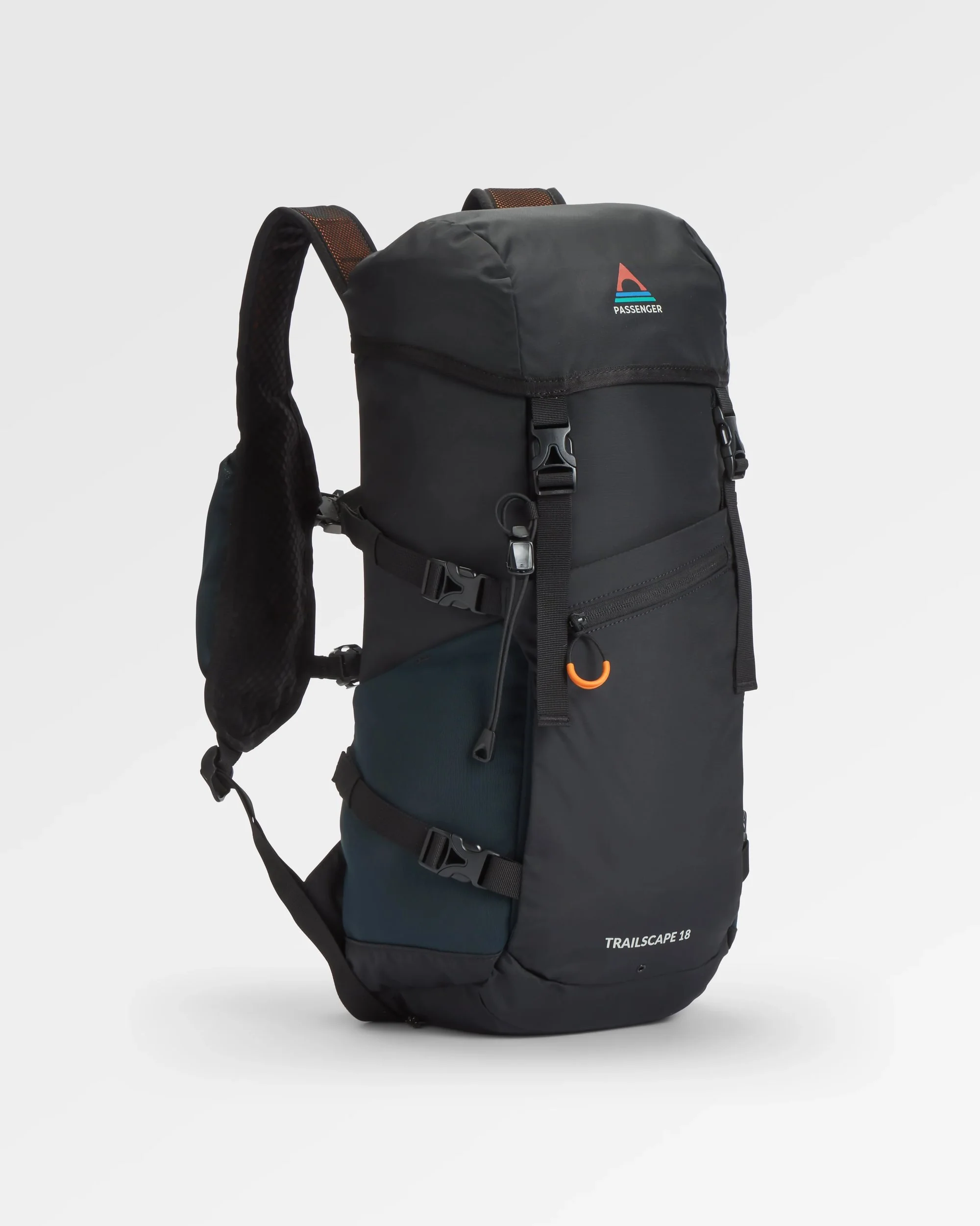 Trailscape 18L Backpack - Black - Image 7