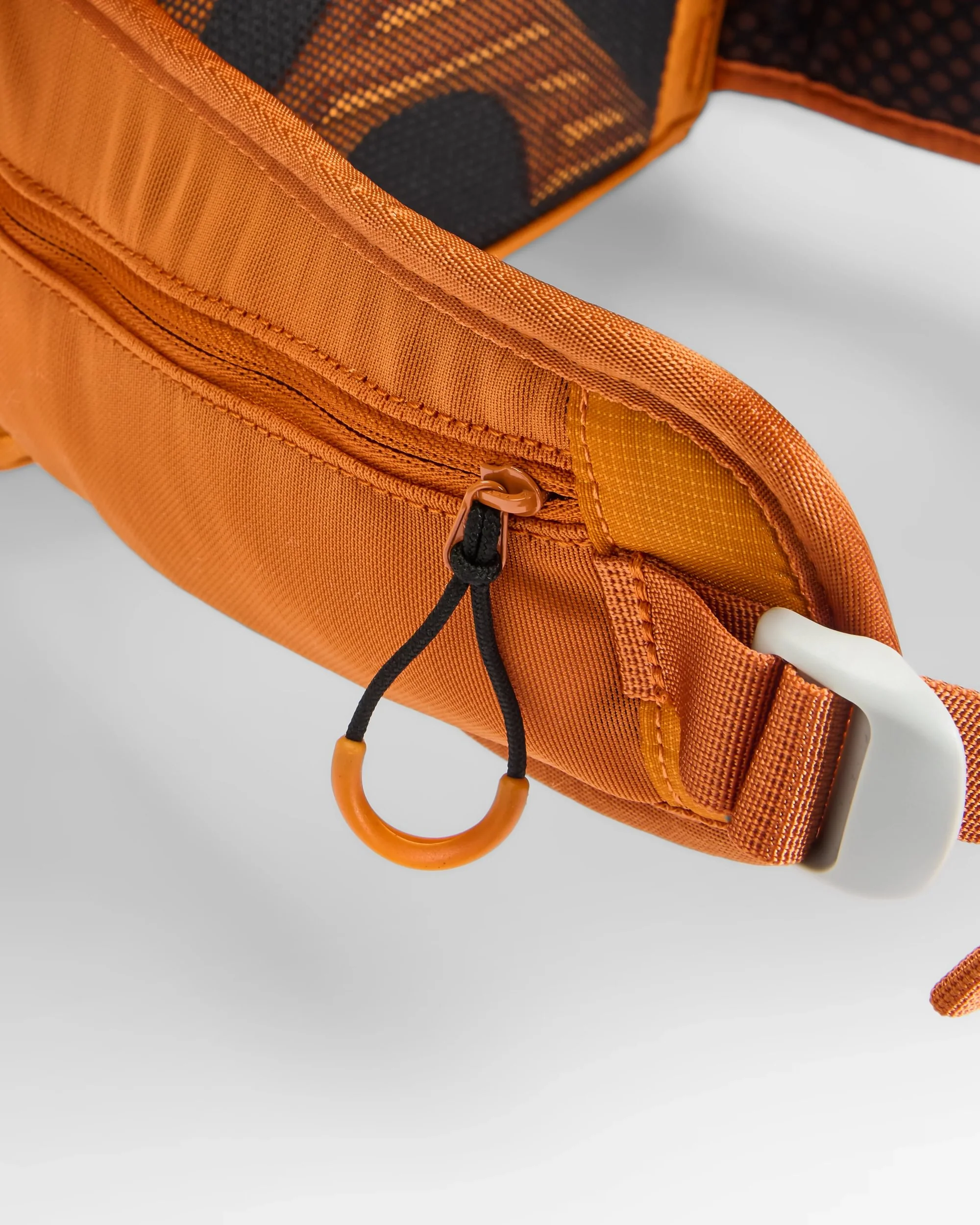 Trailscape 30L Backpack - Sunrise Orange - Image 10