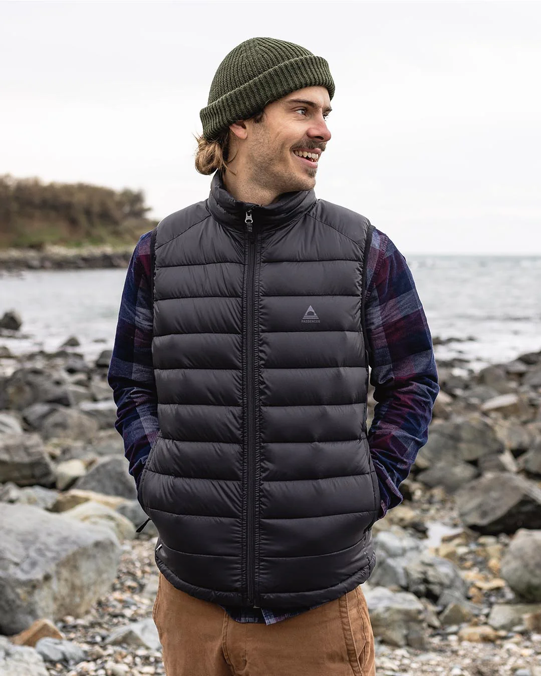 Travel Insulated Vest - True Black - Image 2