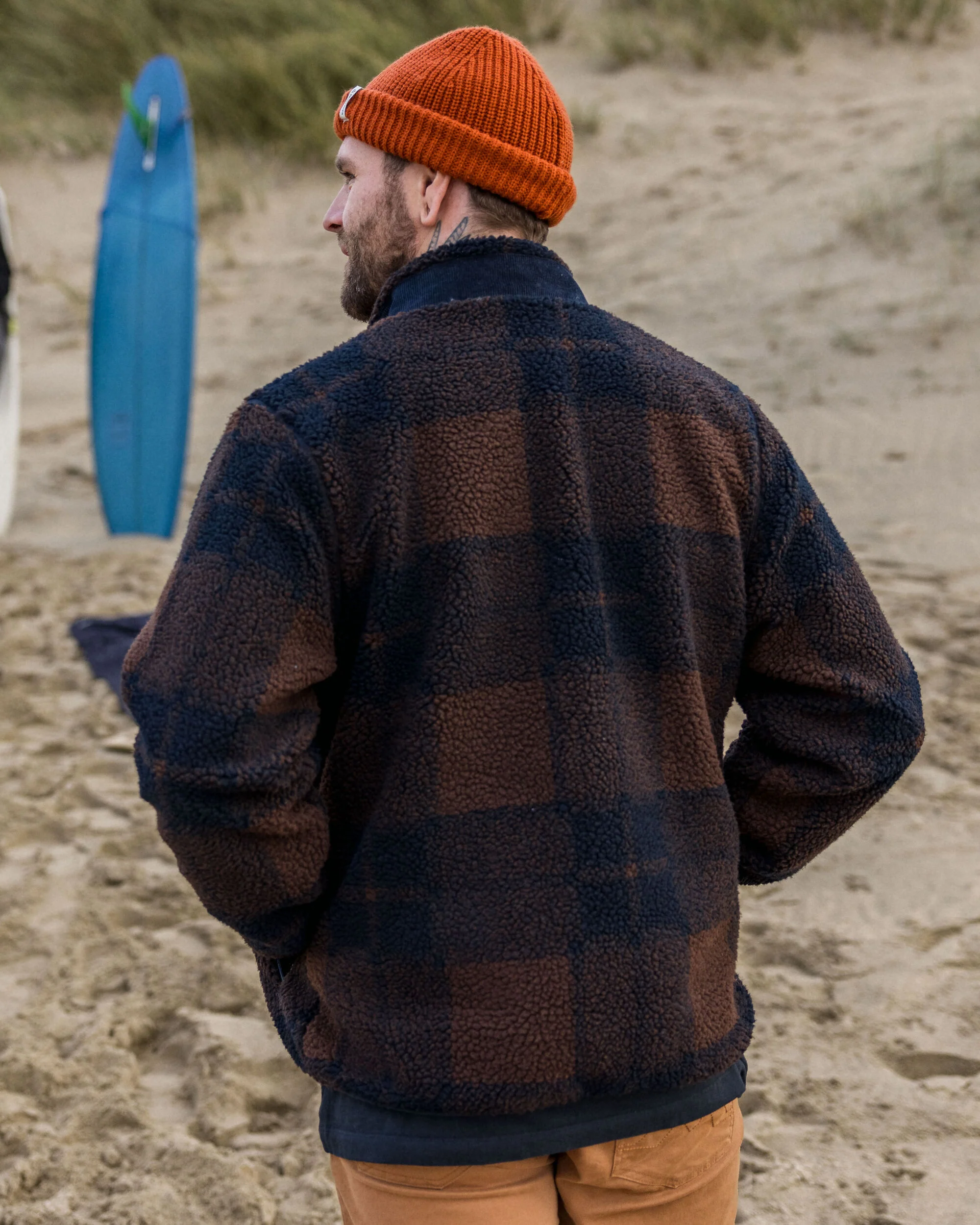 Trekker Deep-Pile Sherpa Fleece - Chestnut/Deep Navy Check - Image 6