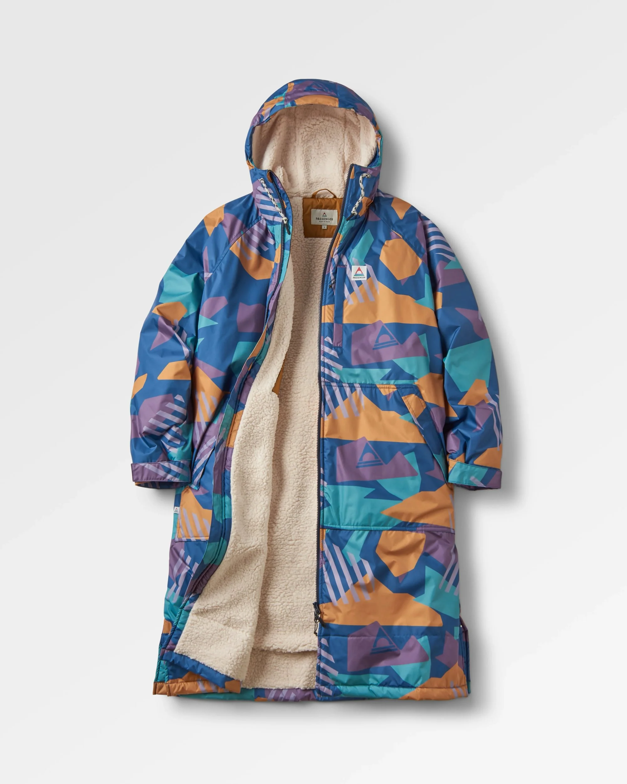 Waves Sherpa Lined Changing Robe - Deep Blue Camo Pattern - Image 3
