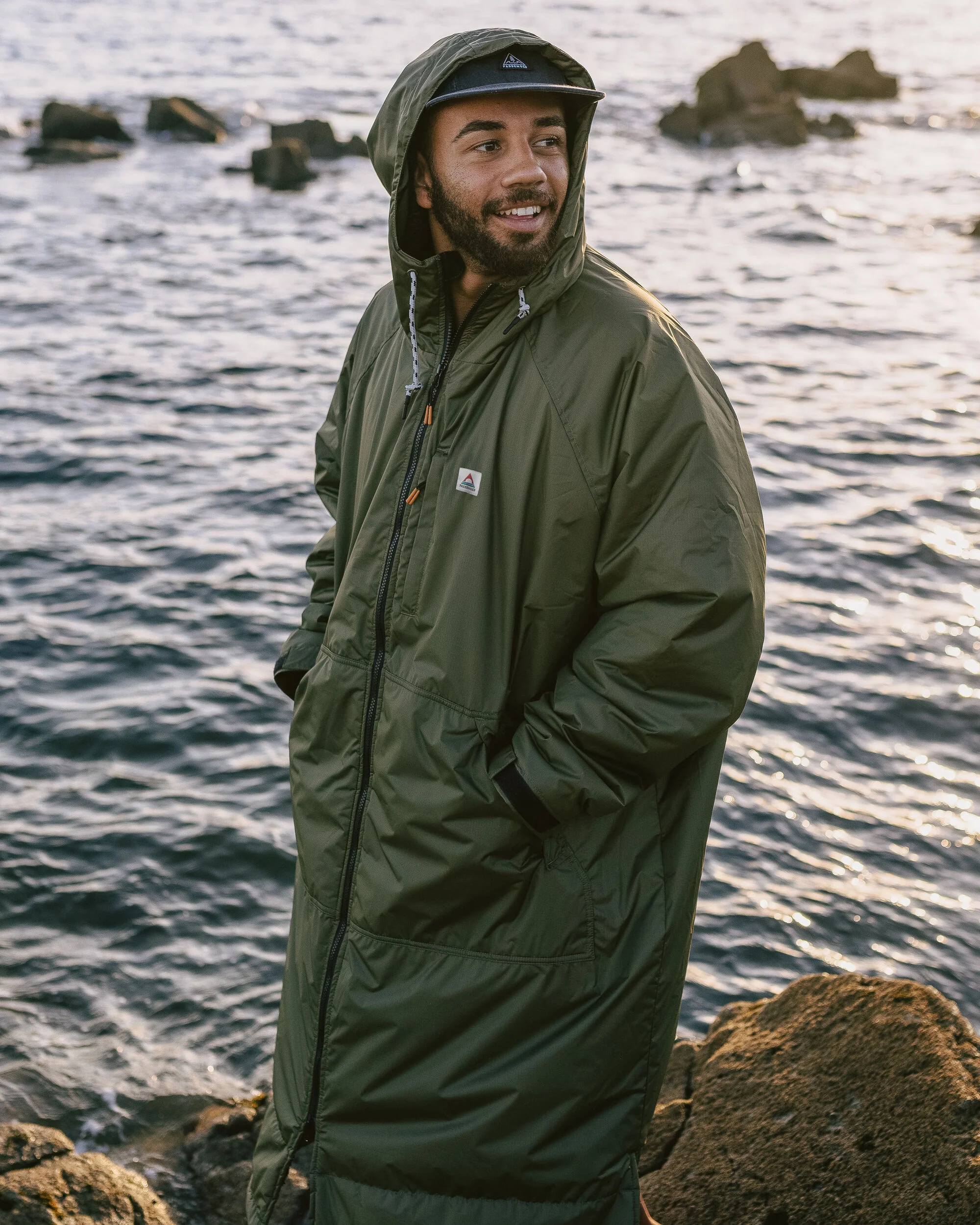 Waves Sherpa Lined Changing Robe - Khaki - Image 6