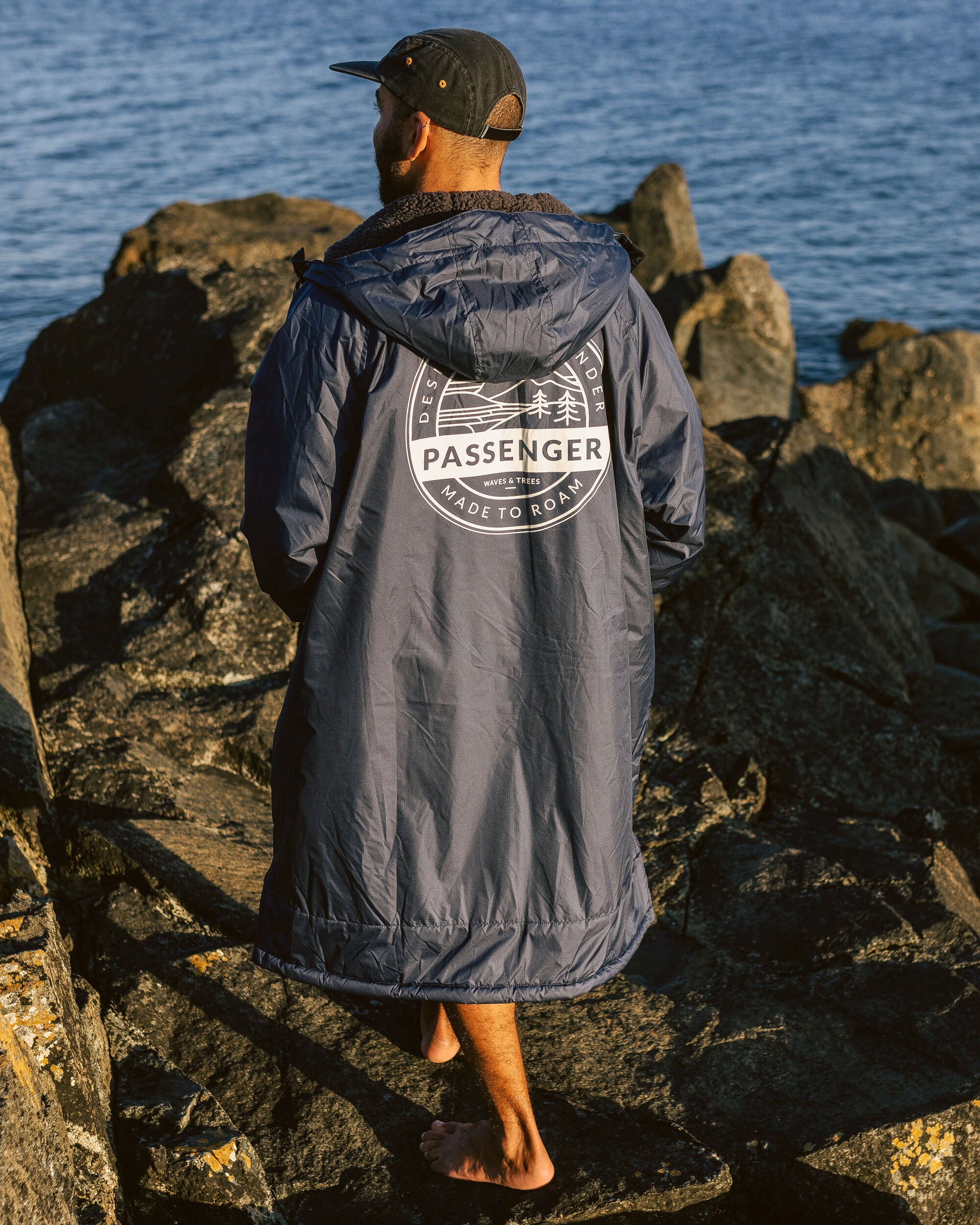 Waves Sherpa Lined Changing Robe - Rich Navy - Image 6