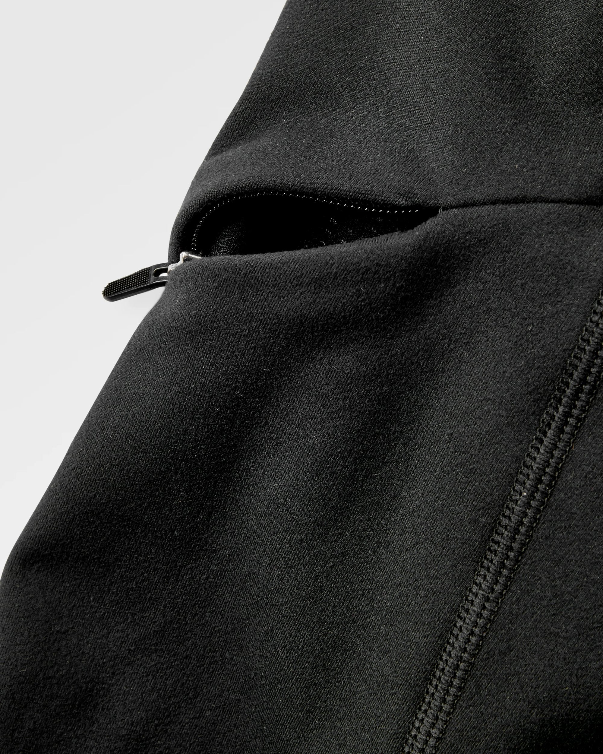 Solscape Active Short - Black - Image 7